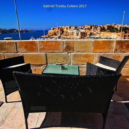 Twenty Antika Apartmán