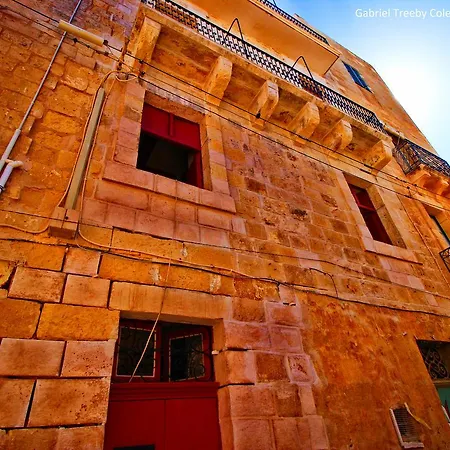 Twenty Antika * Birgu